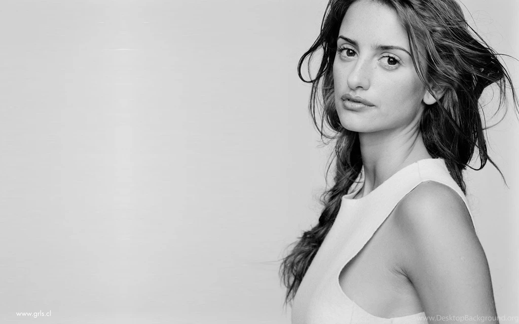 Download Women Penelope Wallpapers 1920x1200