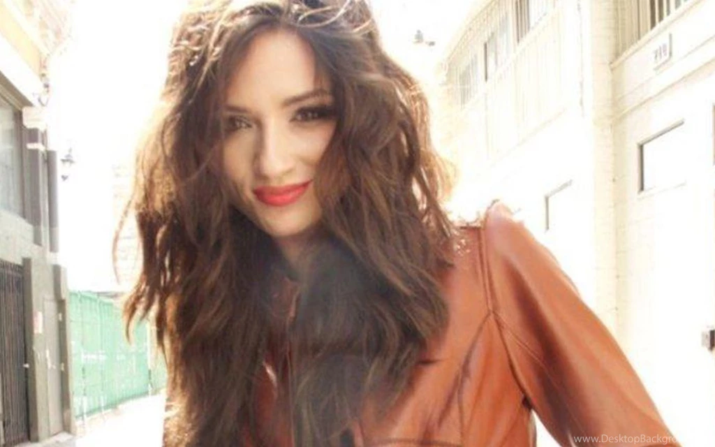 Crystal Crystal Reed Wallpapers (25100381) Fanpop