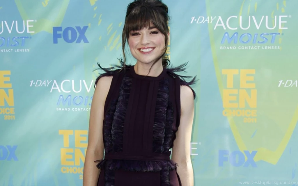 Crystal Crystal Reed Wallpapers (25112852) Fanpop