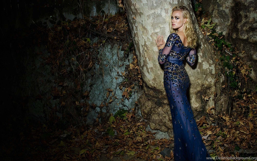 Sexy Yvonne Strahovski Wallpapers 3527 1920x1200   UMad.com