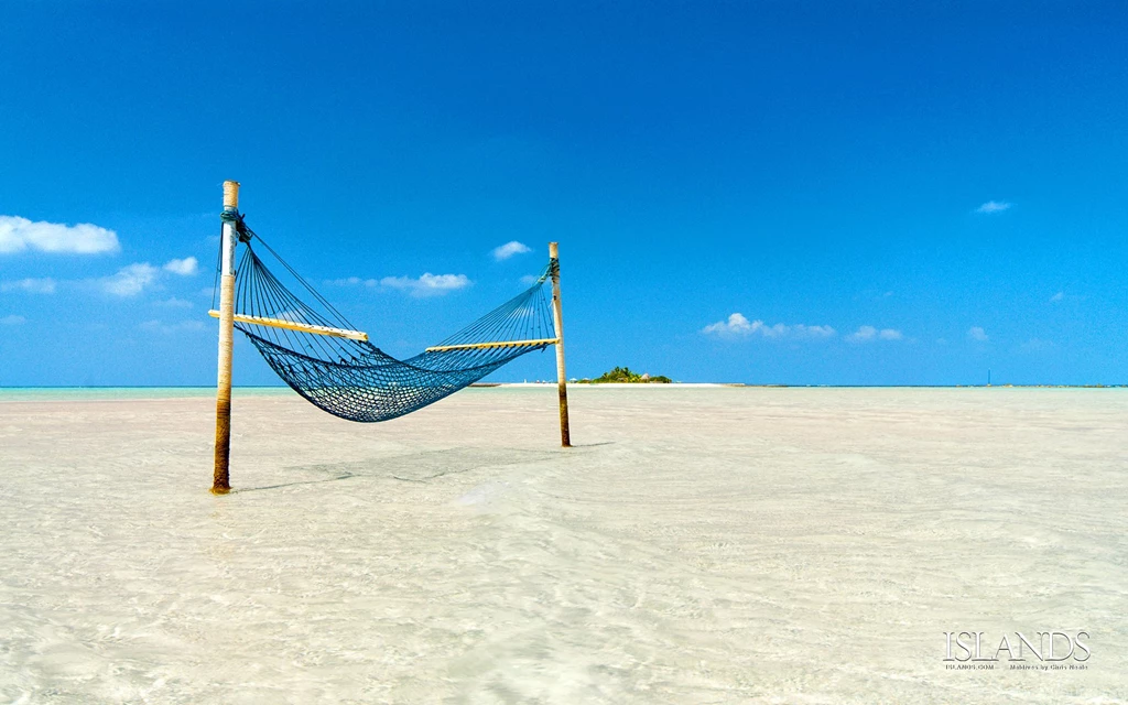 White Hammock In The Maldives Wallpapers