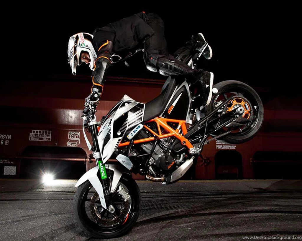 KTM Duke Freestyle Wallpapers HD Images