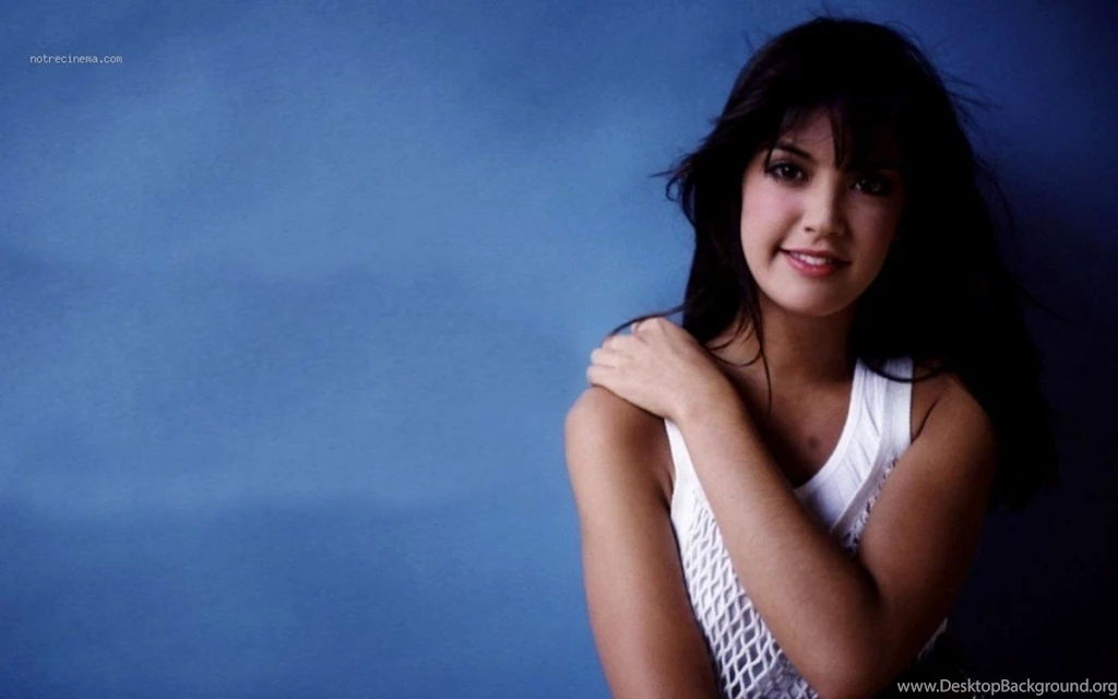 Phoebe CATES : Biography And Movies