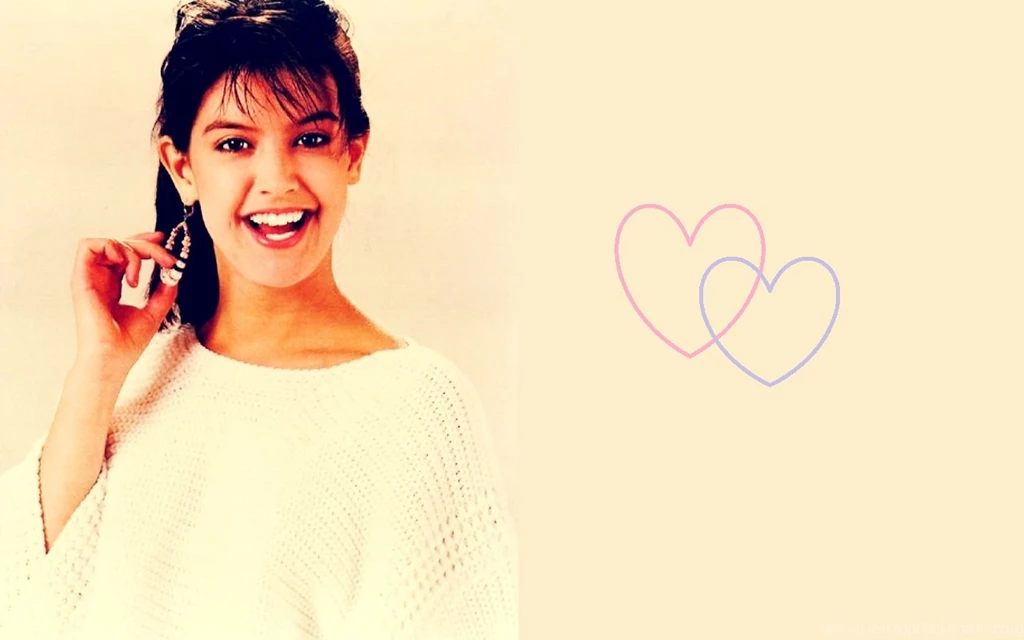 Phoebe Phoebe Cates Wallpapers (24091309) Fanpop