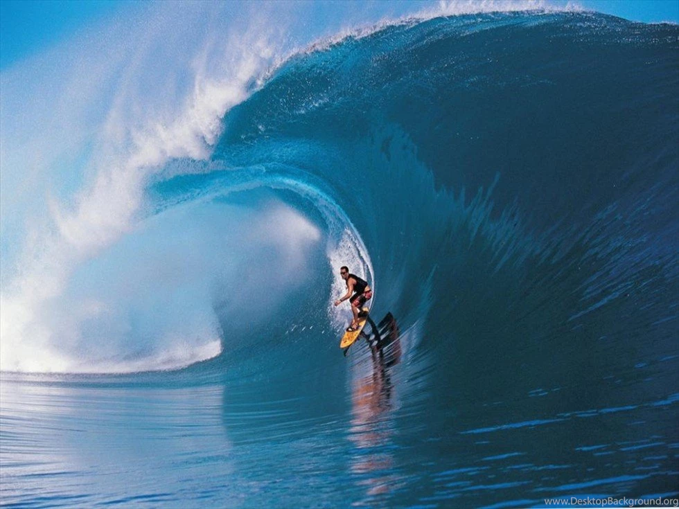 Exclusive Huge Wave Surfing 980×735