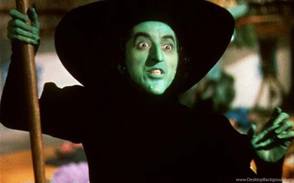 WIZARD OF OZ WALLPAPER (