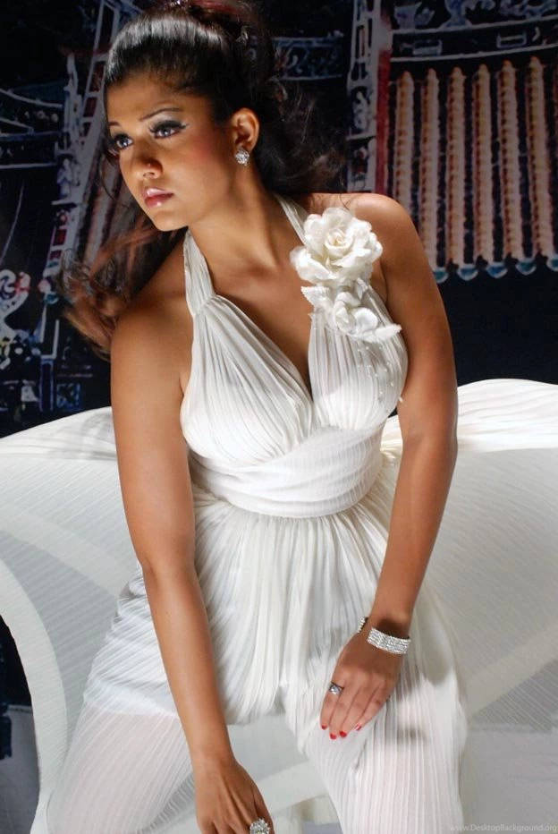 Nayantara Hot Wallpapers