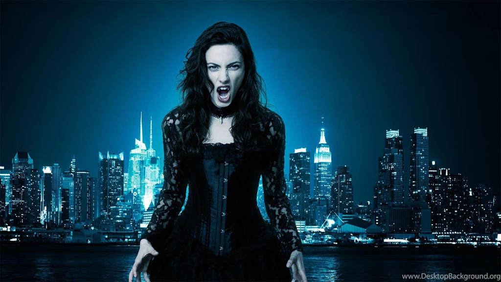 Vampire Girl On The Backgrounds Of The City Wallpapers And Images ...