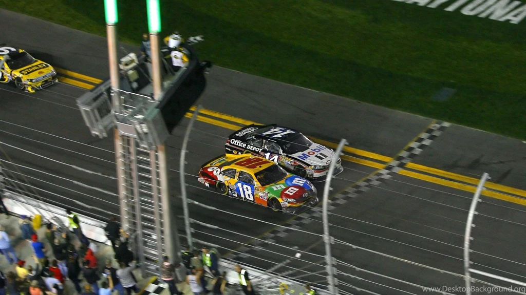 Nascar Kyle Busch Tony Stewart Finish Line Wallpapers
