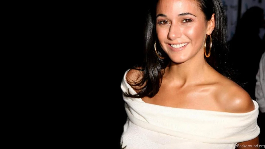 EMMANUELLE CHRIQUI WALLPAPER   (