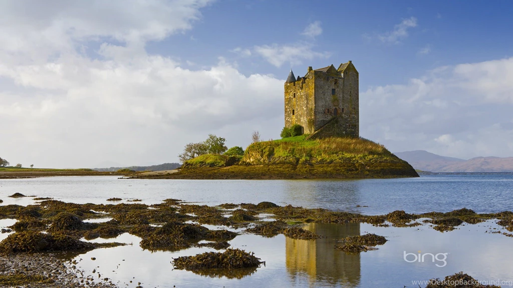 Castle Stalker On An Island In Loch Linnhe Scottish Highlands ...