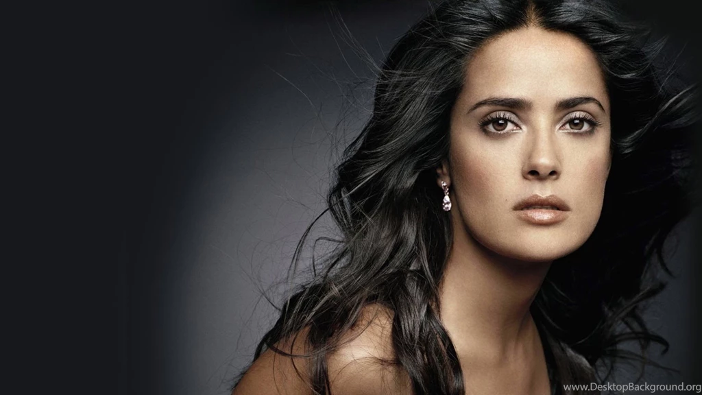 Salma Hayek Free HD Wallpapers Download