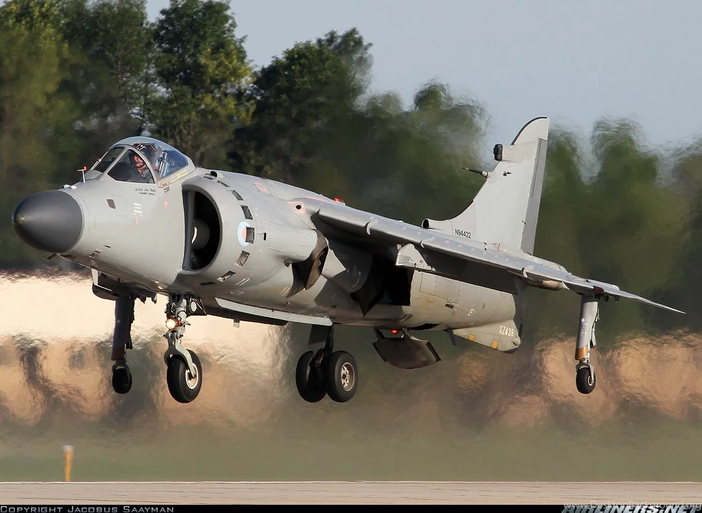 Photos: British Aerospace Sea Harrier FA2 Aircraft Pictures ...