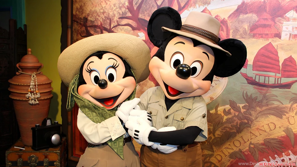 Minnie Mouse: Meet And Greet With Mickey And Minnie At Disney's ...