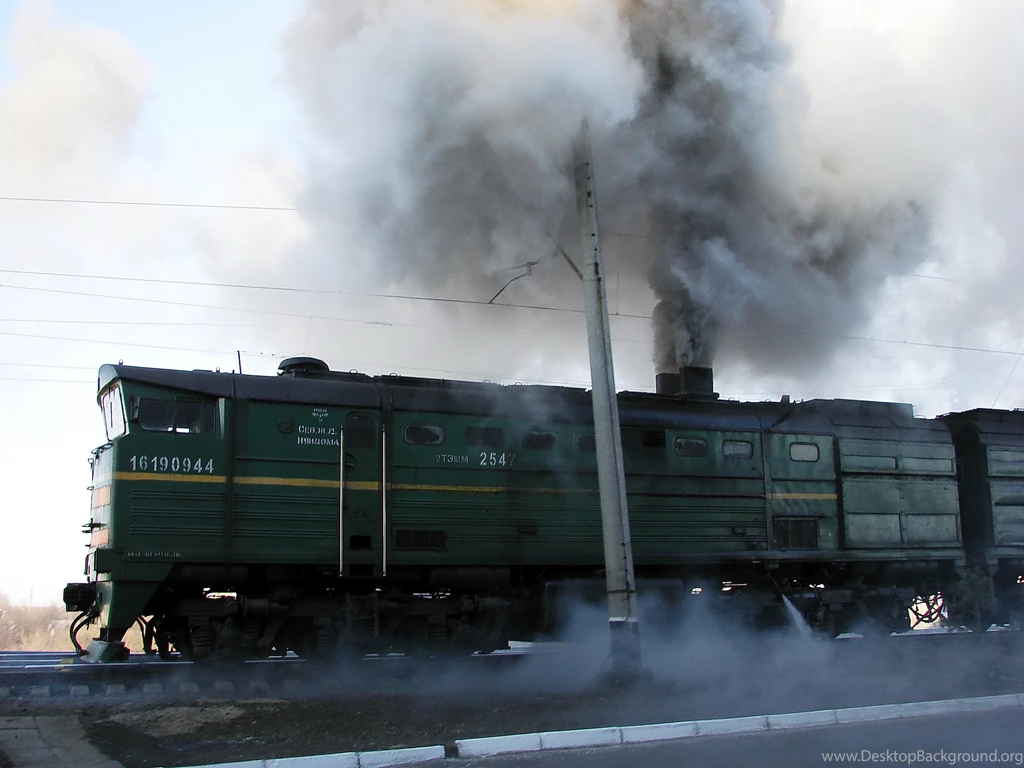 File:Air Pollution By Diesel Locomotive.jpg   Wikimedia Commons