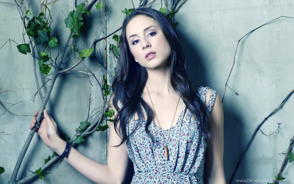 5 HD Troian Bellisario Wallpapers HDWallSource.com