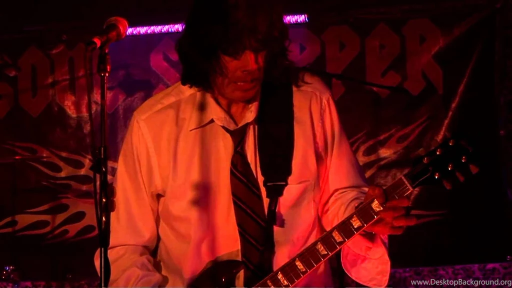 SOUL STRIPPER AC/DC TRIBUTE BAND LIVE YouTube