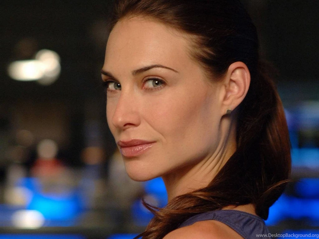 Claire Forlani Photoshoot