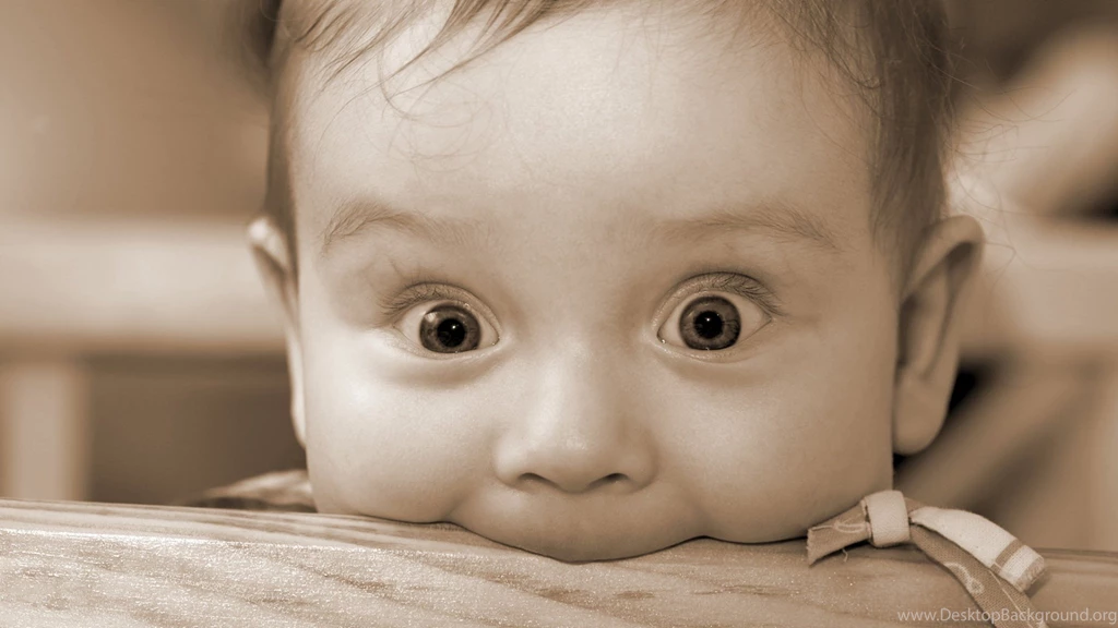 Download Wallpapers 2048x1152 Baby, Face, Surprise, Toddler HD HD ...