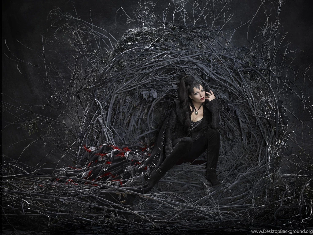 The Queen   The Evil Queen/Regina Mills Wallpapers (32502373)   Fanpop