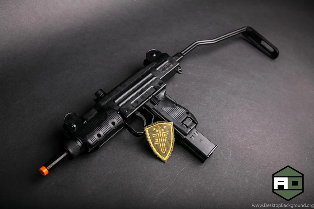 UZI Machine Gun Weapon Military Police Assault Pistol (34 ...