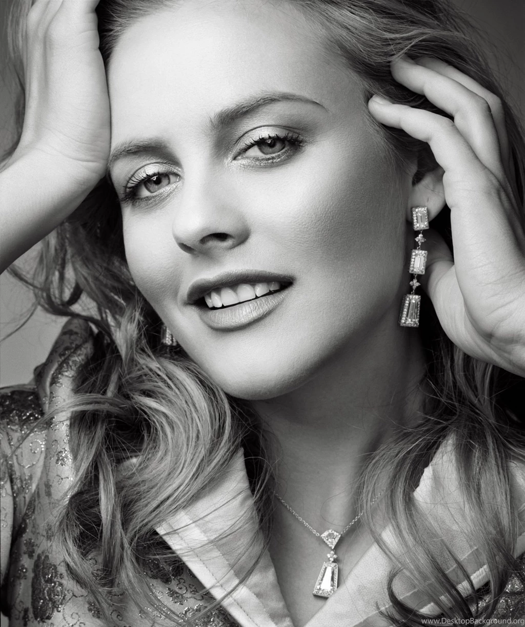 Alicia Silverstone Wallpapers