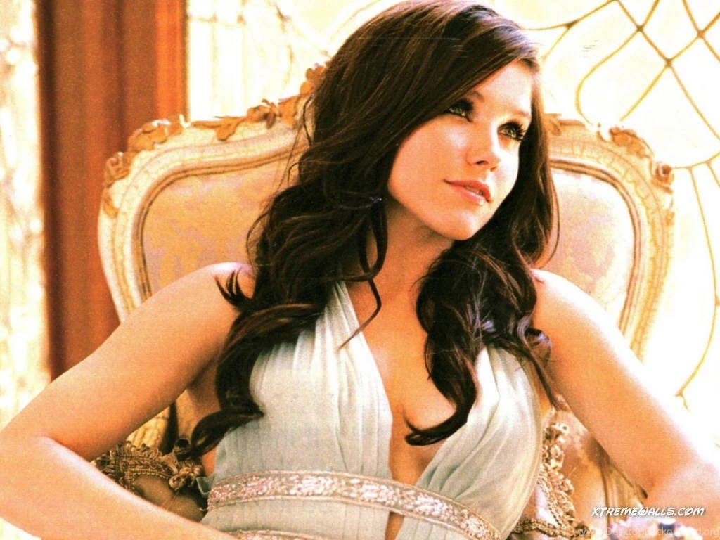 Sophia Bush