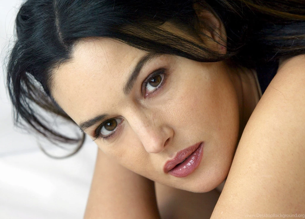 Monica Bellucci Desktop Wallpapers   Wallpapers Cave
