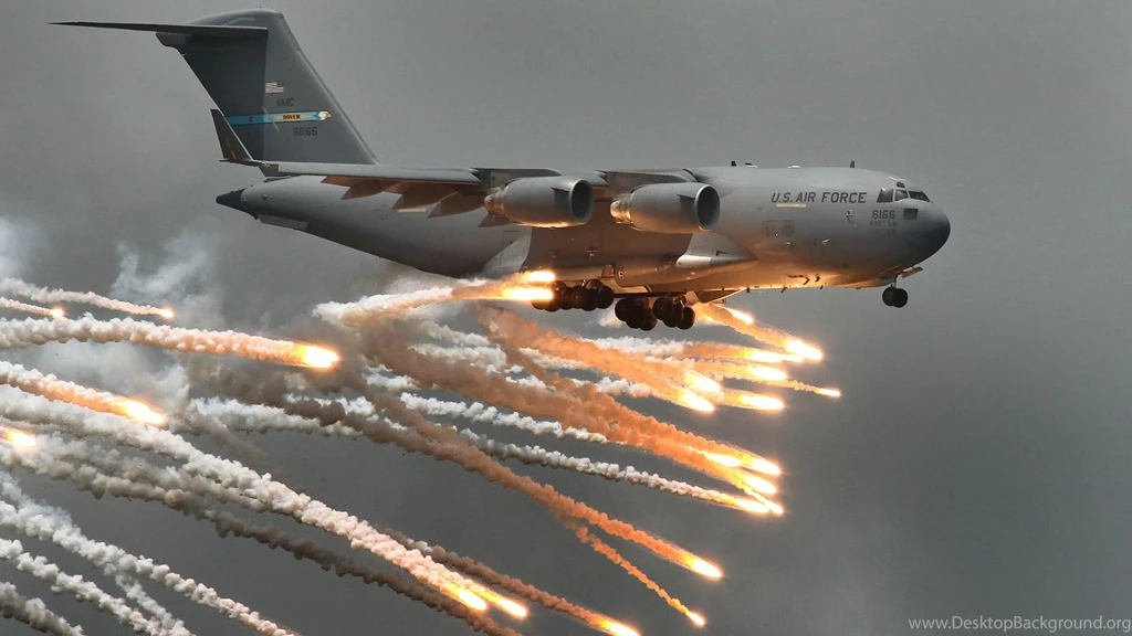 Aircraft Aviation C 17 Globemaster Flares United States Air Force ...