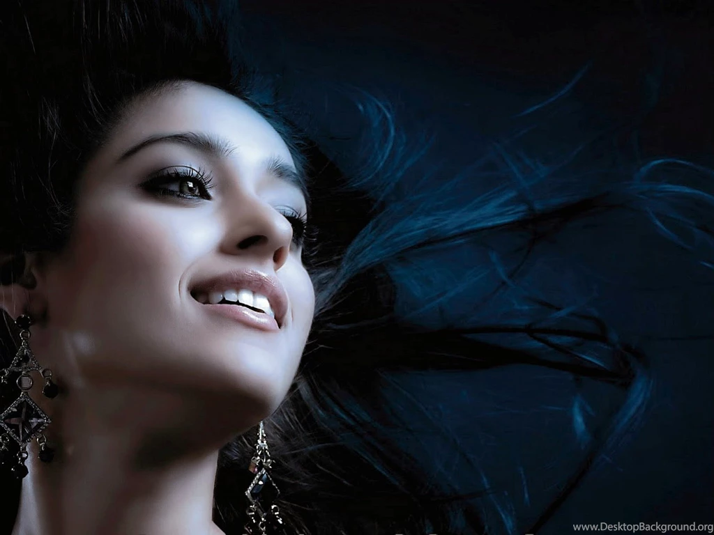 Royal Fun Break: Ileana D'Cruz HD Wallpapers Free Download