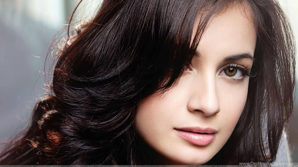 Dia Mirza Wallpapers, Photos & Images In HD