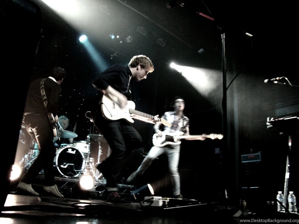 Fonds D'écran Two Door Cinema Club Page 4