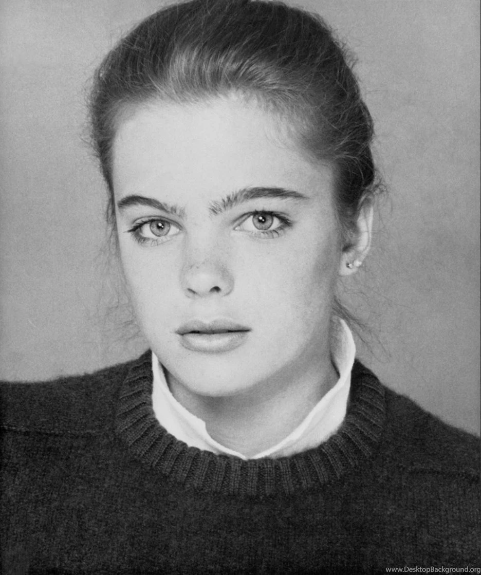 Wallpapers Erika Eleniak Free Hd Picture 936x1119