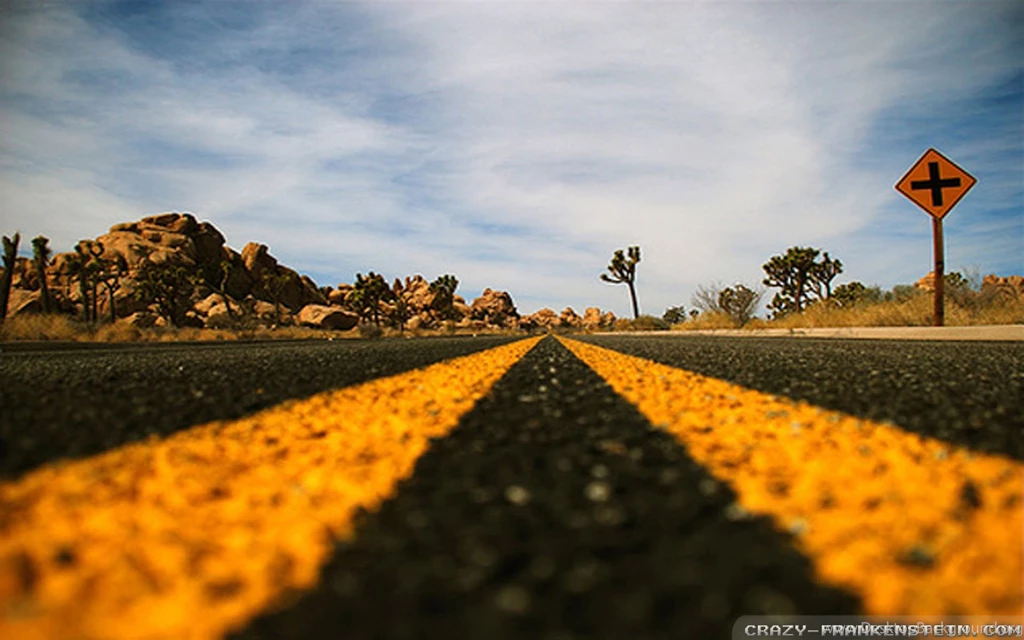 Desert Road Wallpapers   Crazy Frankenstein