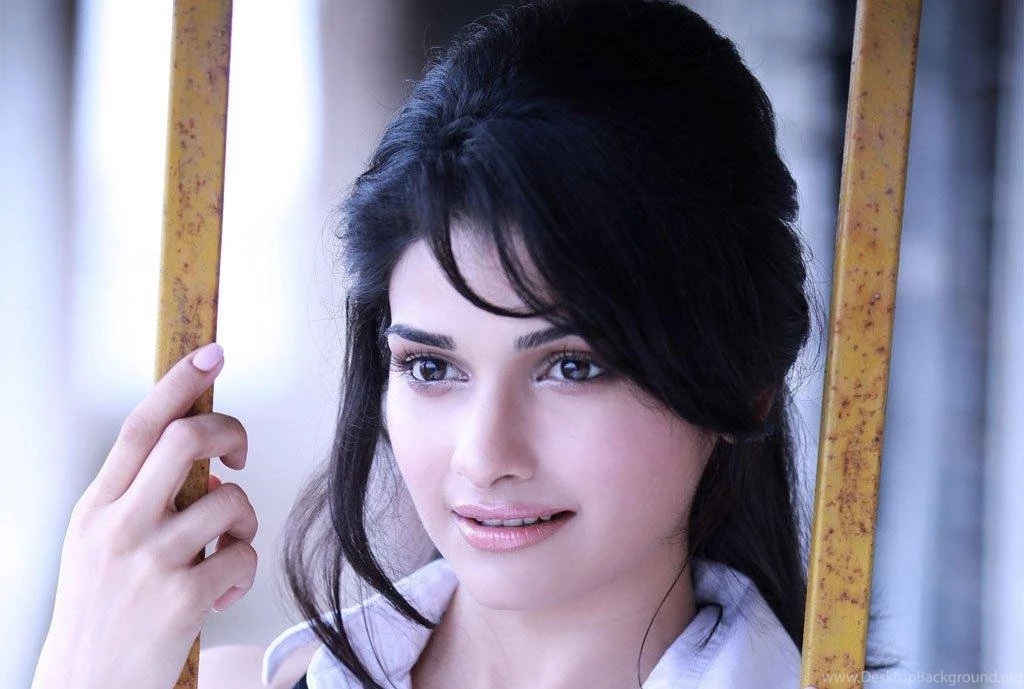 Download Free Wallpaper, Indian Actress, Actor Wallpapers For ...