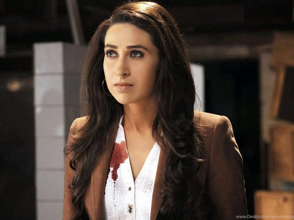 Karishma Kapoor HD Wallpapers Free Download