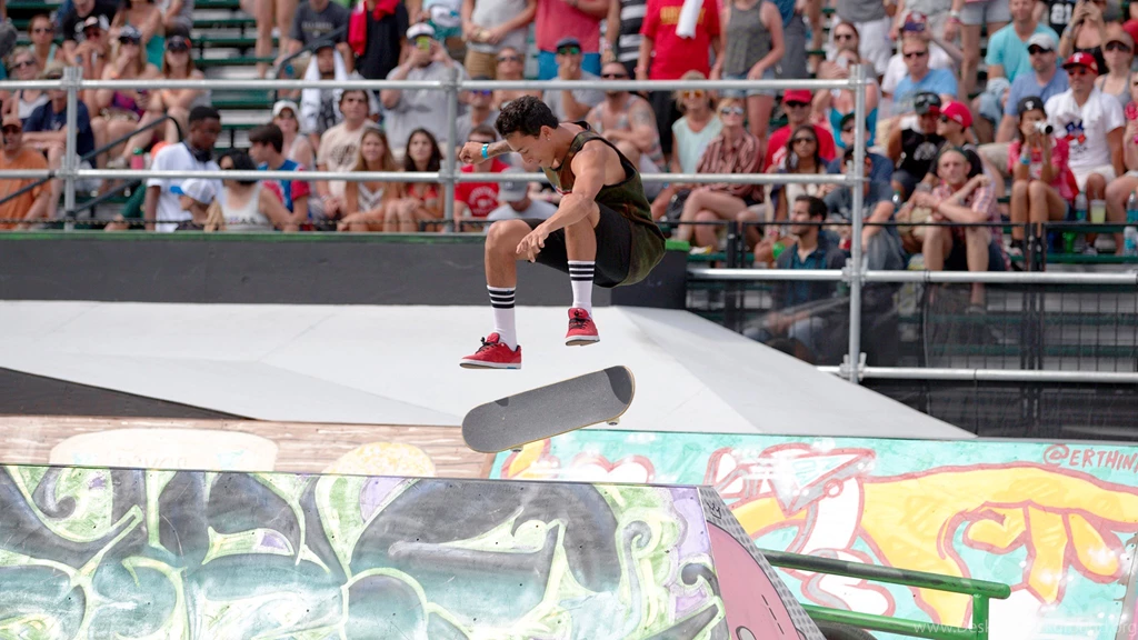 Skateboarder Nyjah Huston Due In Court For Noise Complaints