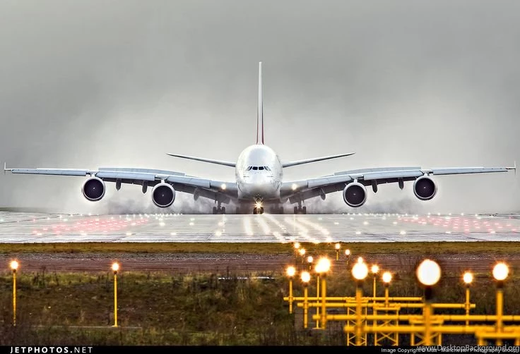 JetPhotos.Net Photo » A6 EDV (CN: 101) Emirates Airbus A380 861 By ...