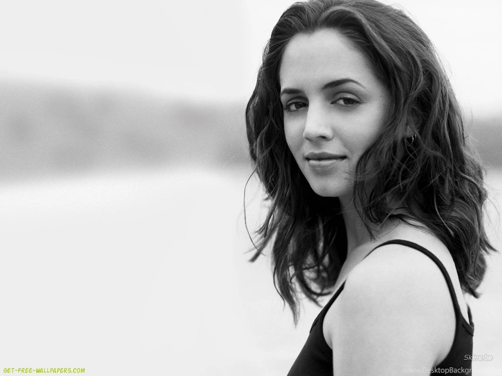 Eliza Dushku
