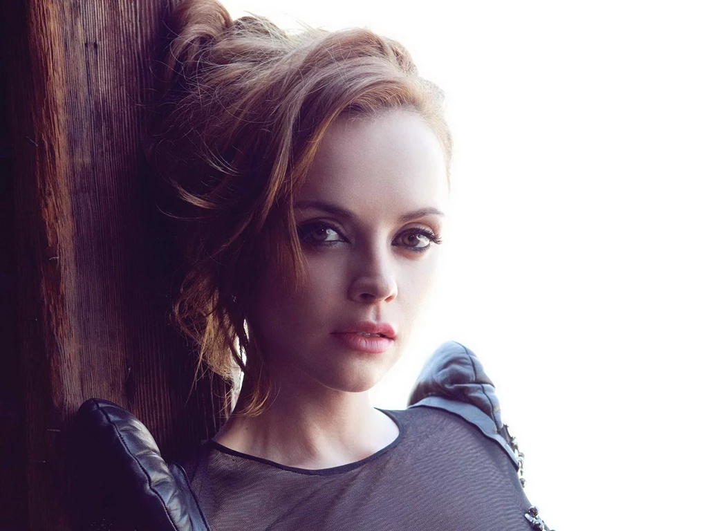 Christina Ricci HD Wallpapers And Photos Download