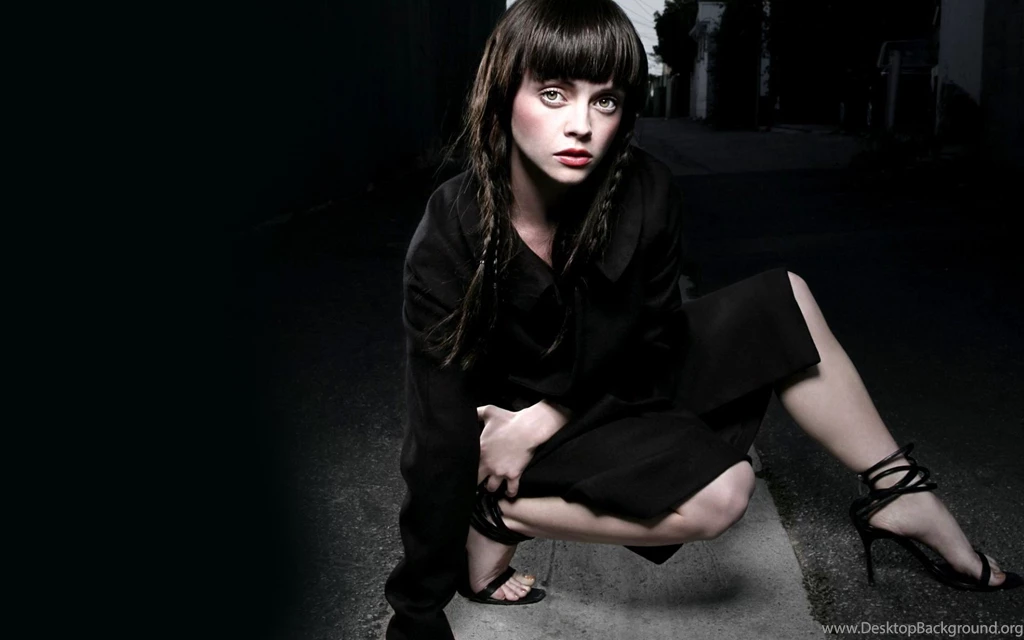 Christina Ricci Alluring Free HD Wallpapers HD Wallpapers ...