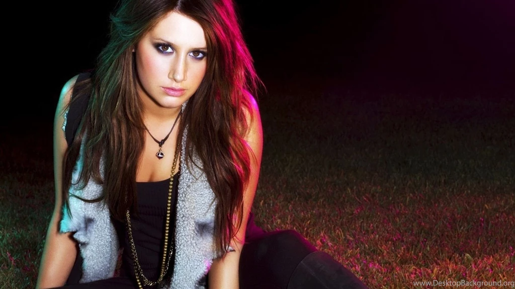 Ashley Tisdale Wallpapers 5765 1920x1080 UMad.com