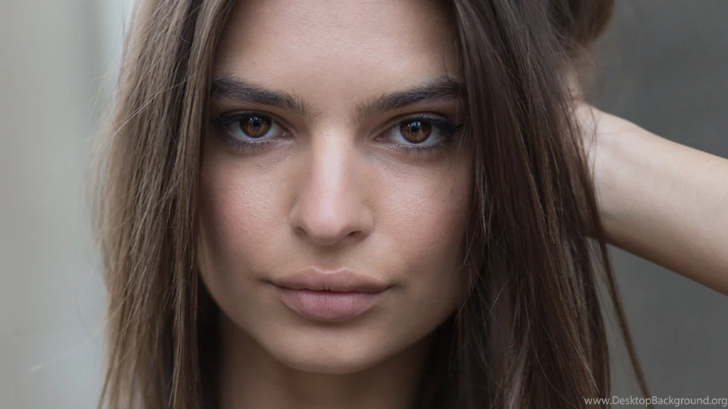 Emily Ratajkowski Wallpapers HD – HdCoolWallpapers.Com