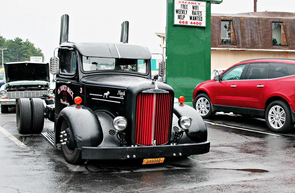 MACK Semi Tractor Transport Truck Wallpapers