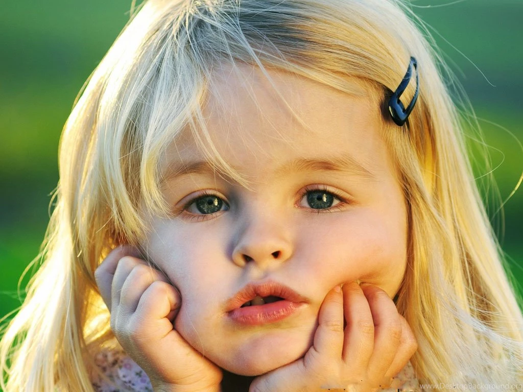 Cute Little Girl, Kid, Small Hand, Blue Eyes Wallpaper,cute Little ...