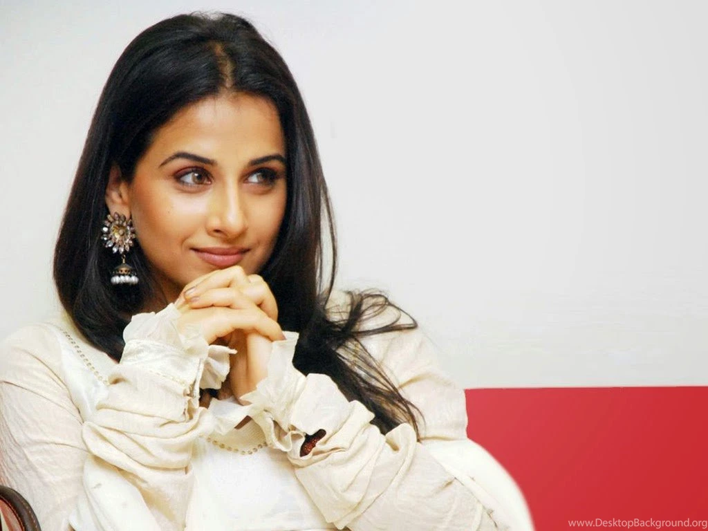 All 4u Stars Wallpaper: Vidya Balan HD Wallpapers