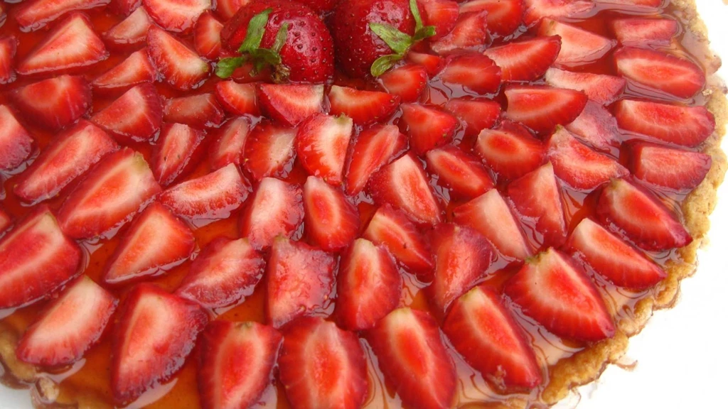 Download Wallpapers 1920x1080 Strawberry, Tart, Sweet, Delicious ...