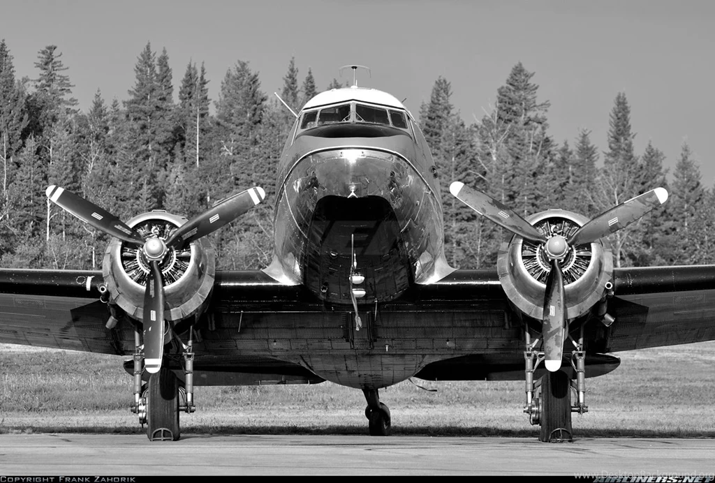 Photos: Douglas C 47A Skytrain (DC 3) Aircraft Pictures ...