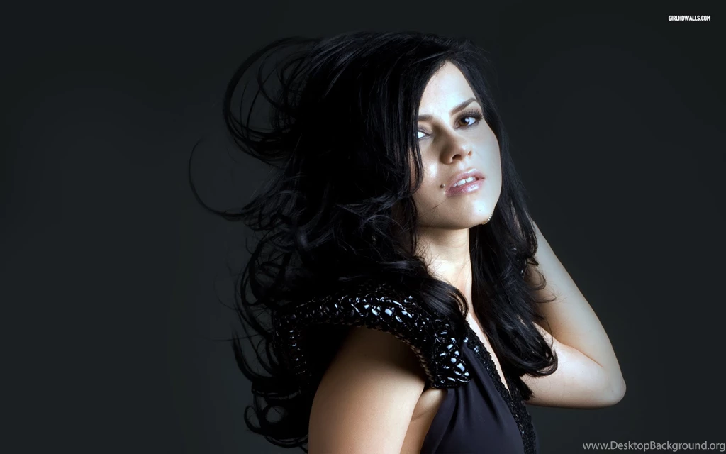 Inna Romanian Popstar