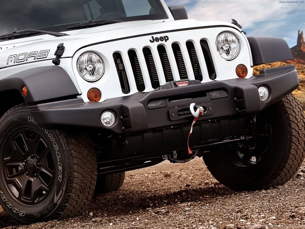 2013 Jeep Wrangler Unlimited Moab Partial Front